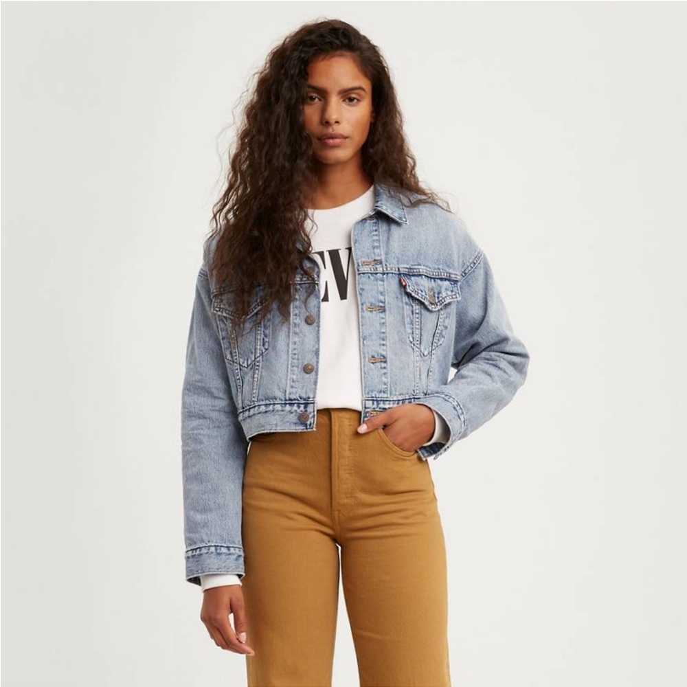 Levi’s Red Tag Original Cropped Trucker Jacket - EUC - Sz Xs- iconic !! 😍